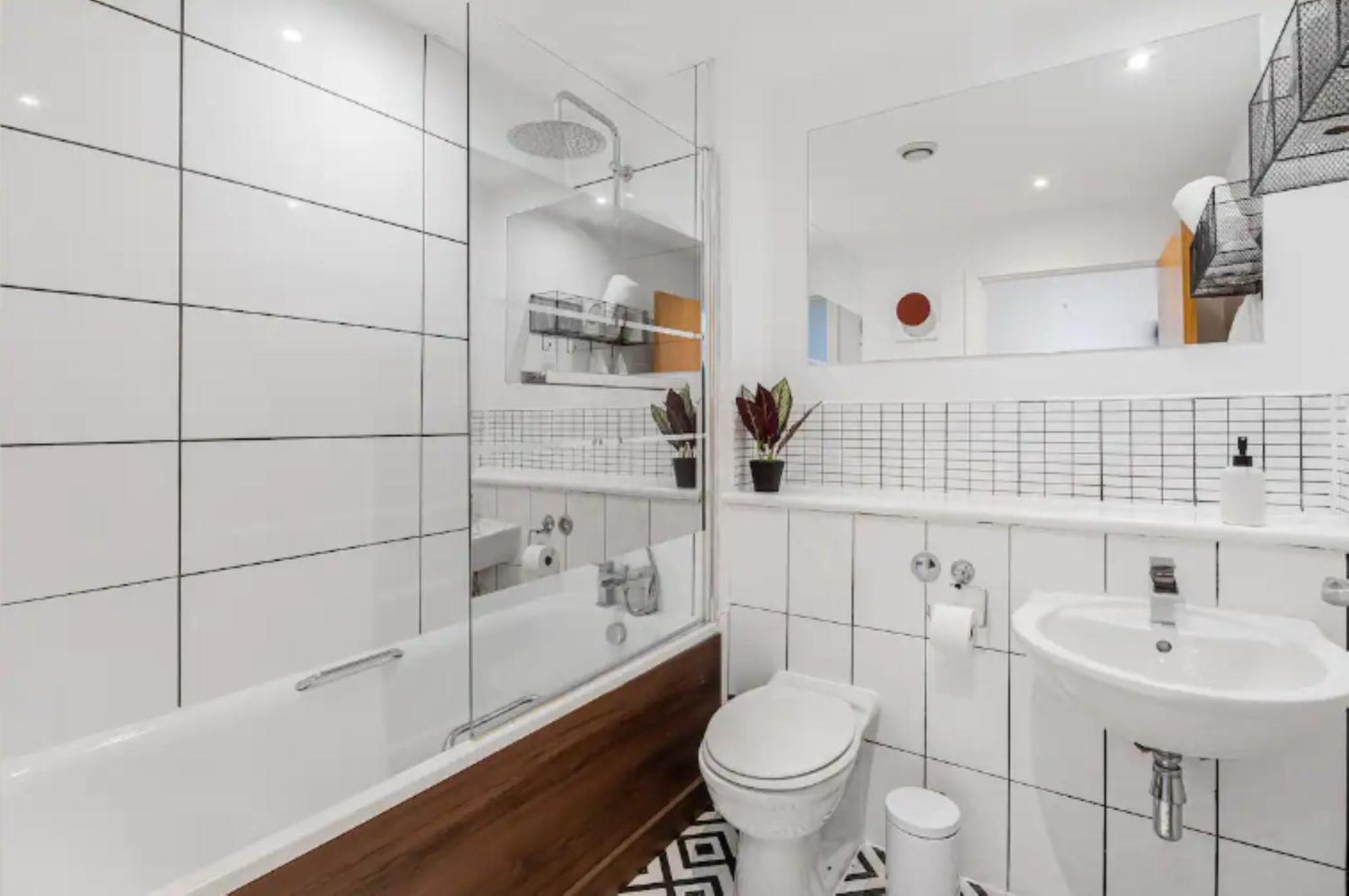 Oriental Suite 2 Bed 2 Bath Netflix And Free Parking, Games- Maihom Birmingham Exterior foto